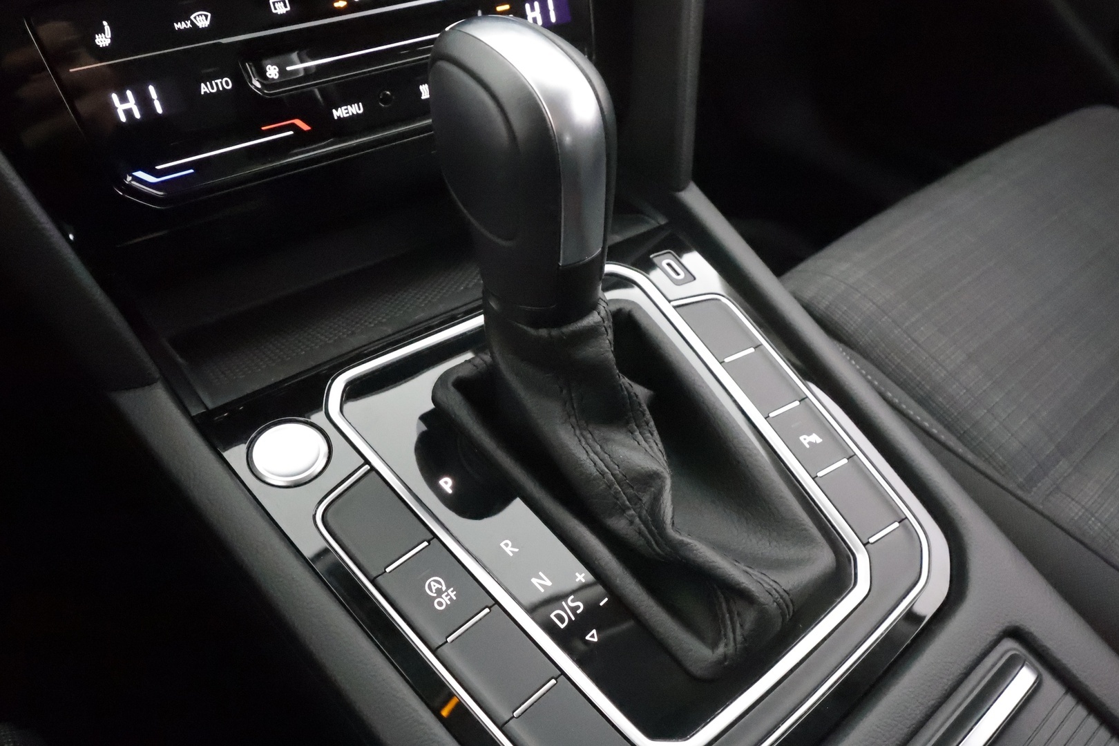 VOLKSWAGEN Passat 2021