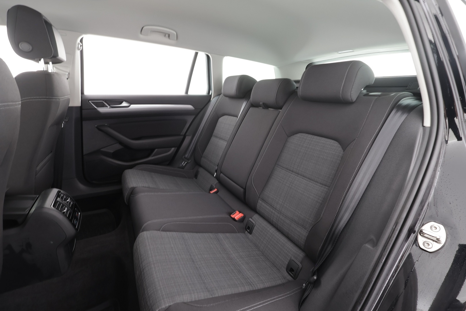 VOLKSWAGEN Passat 2021