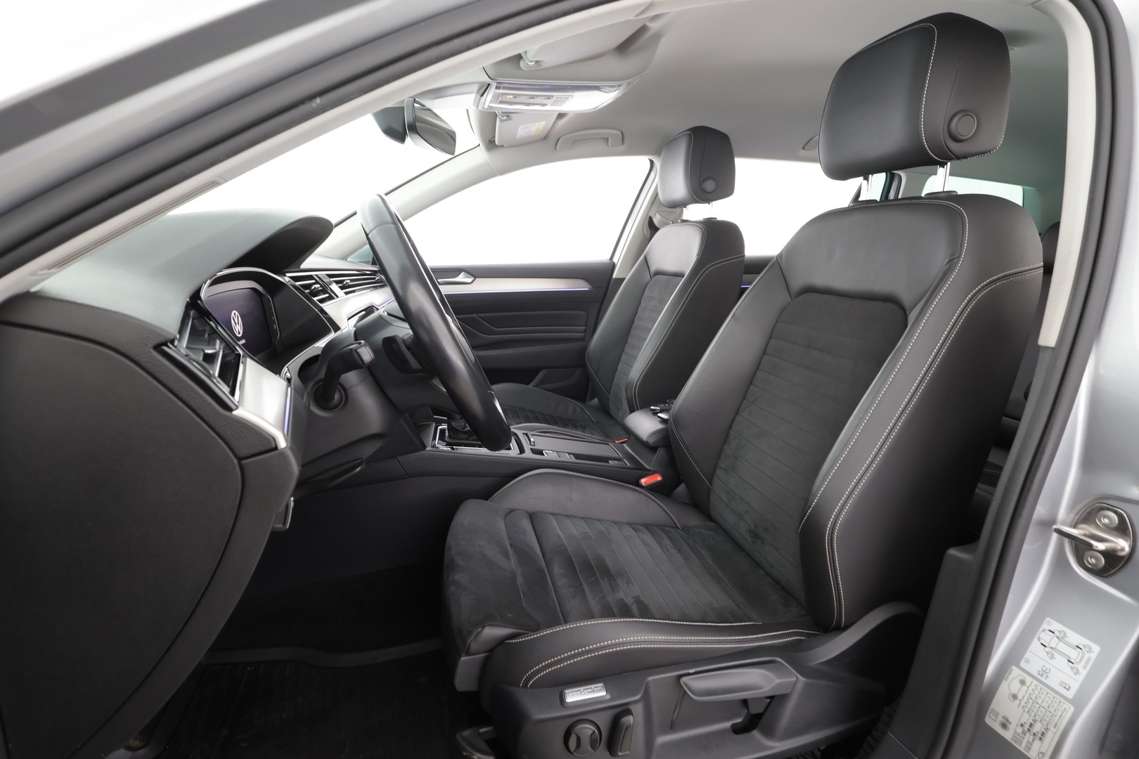 VOLKSWAGEN Passat 2021