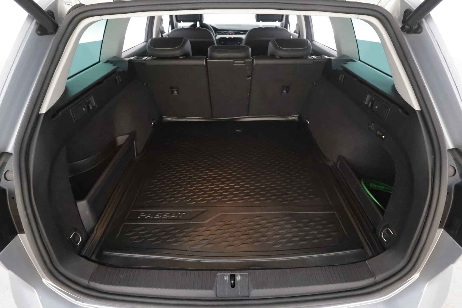 VOLKSWAGEN Passat 2021