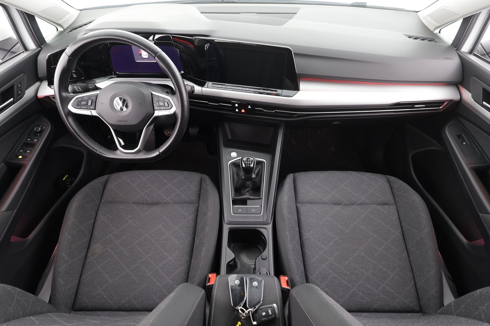 VOLKSWAGEN Golf 2021