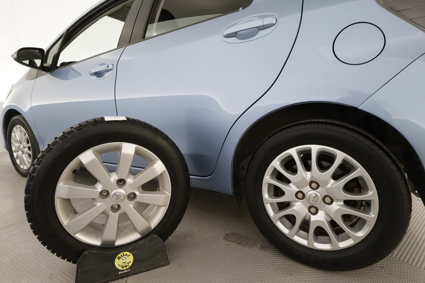 TOYOTA Yaris 2013