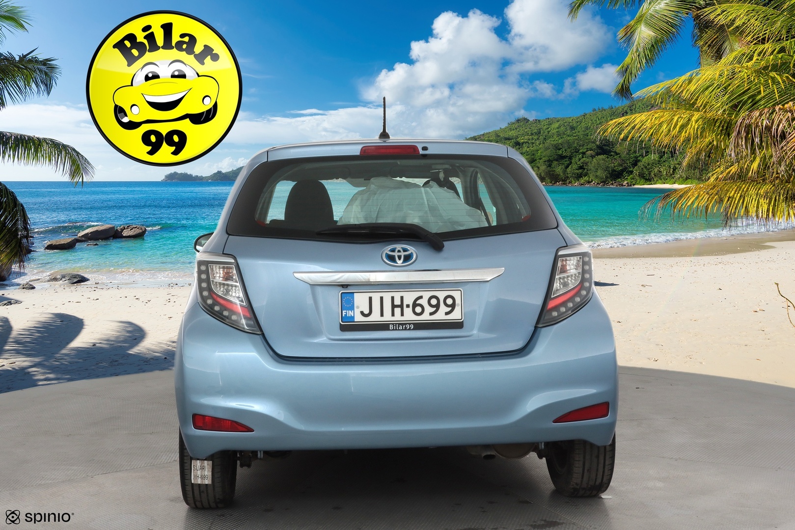 TOYOTA Yaris 2013