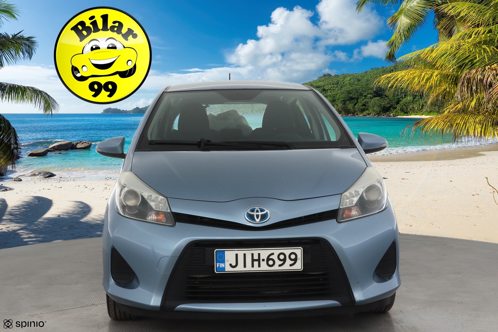 TOYOTA Yaris 2013