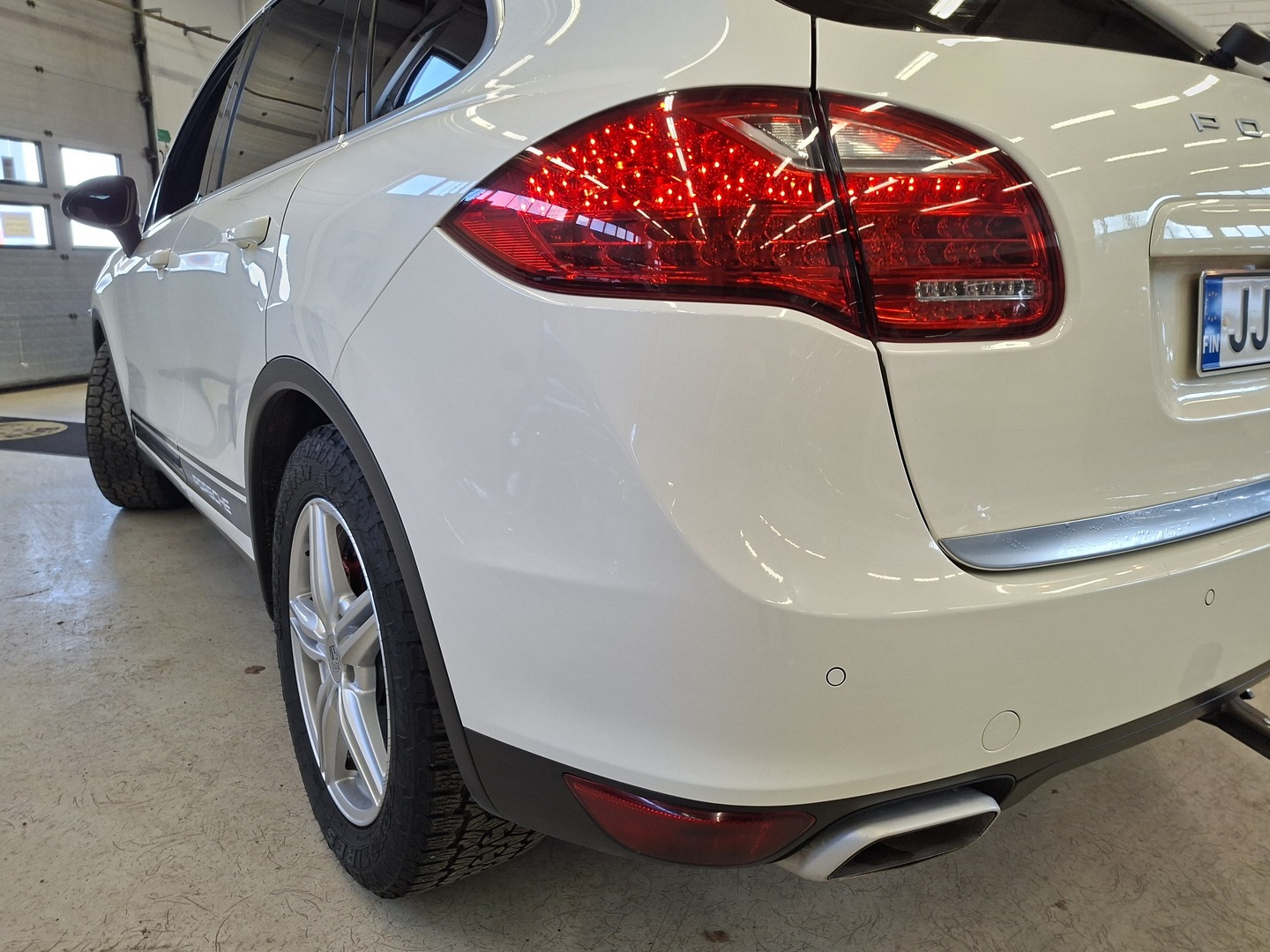 PORSCHE Cayenne 2011