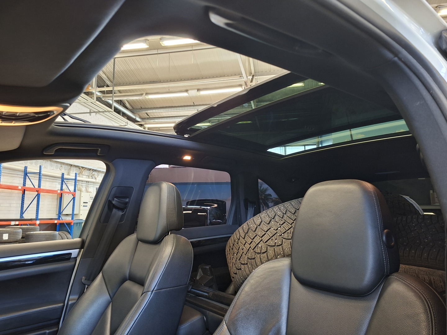 PORSCHE Cayenne 2011