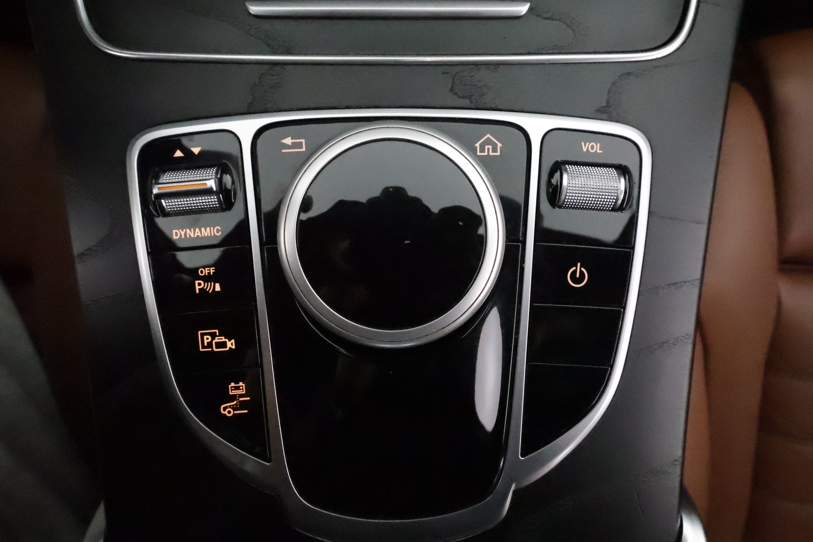 MERCEDES-BENZ C 2020