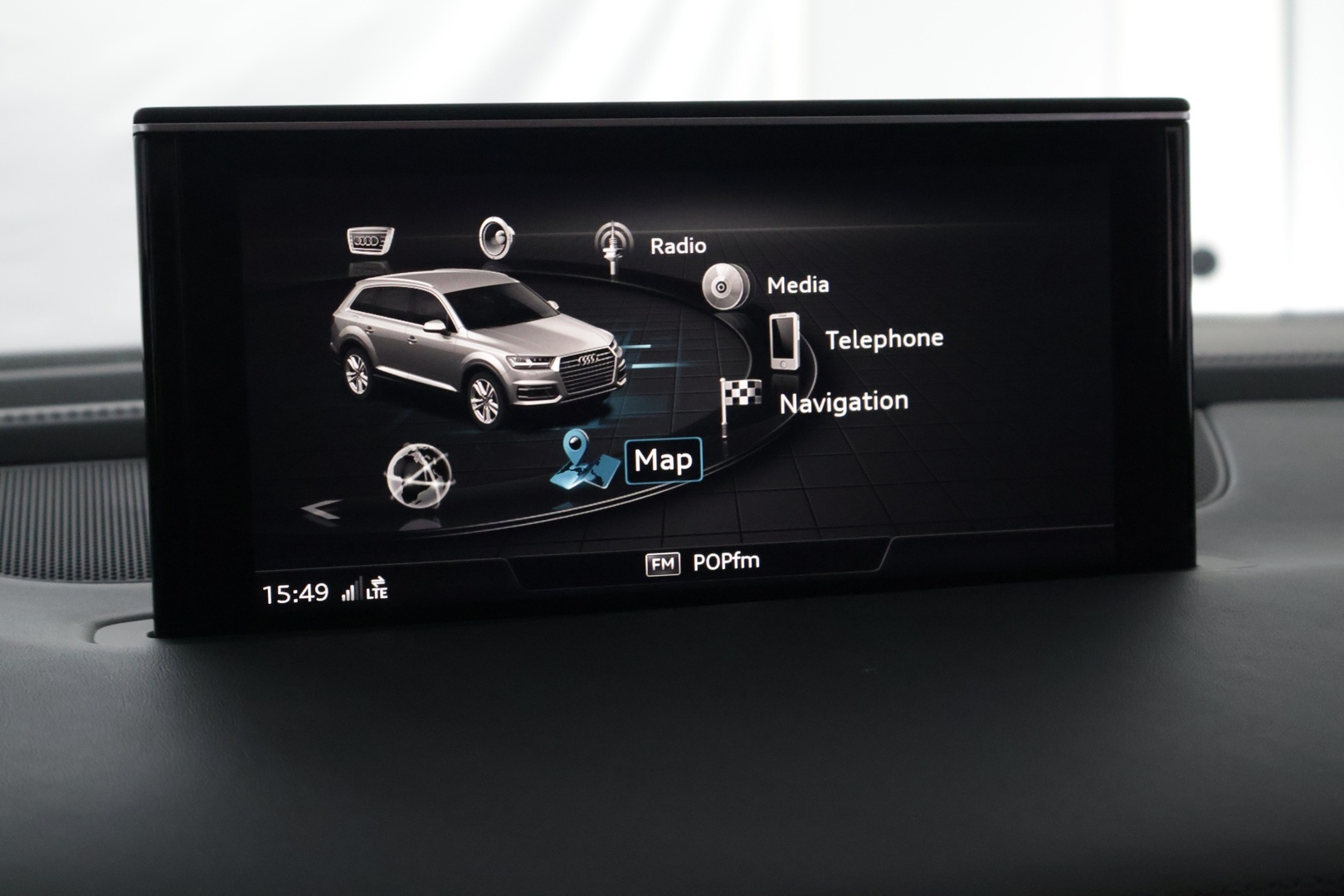 AUDI Q7 2016