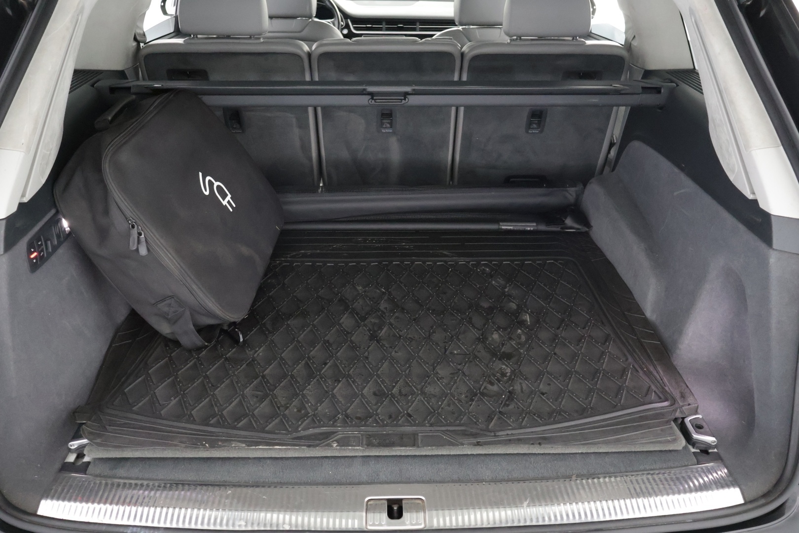 AUDI Q7 2016