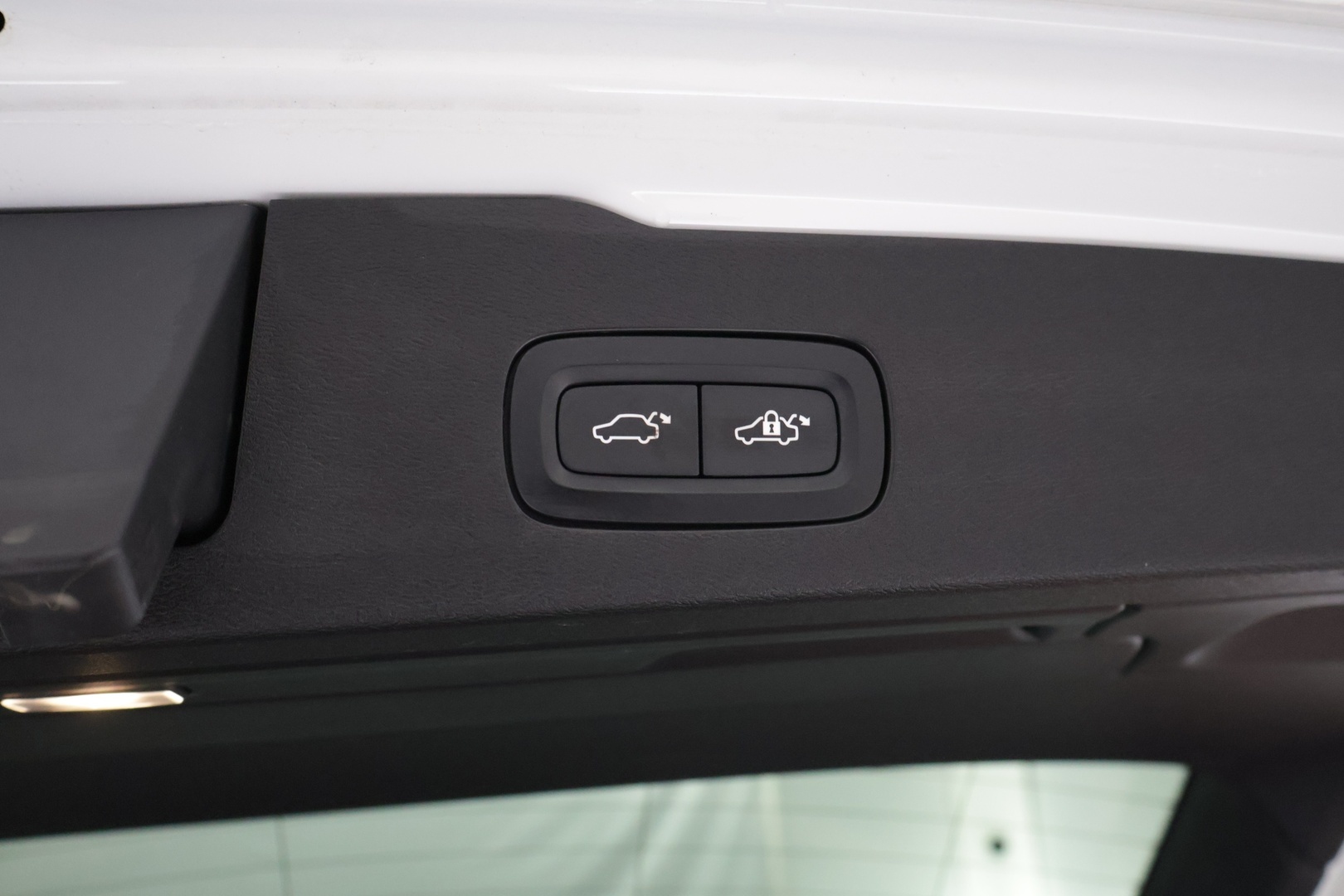 VOLVO V60 2020