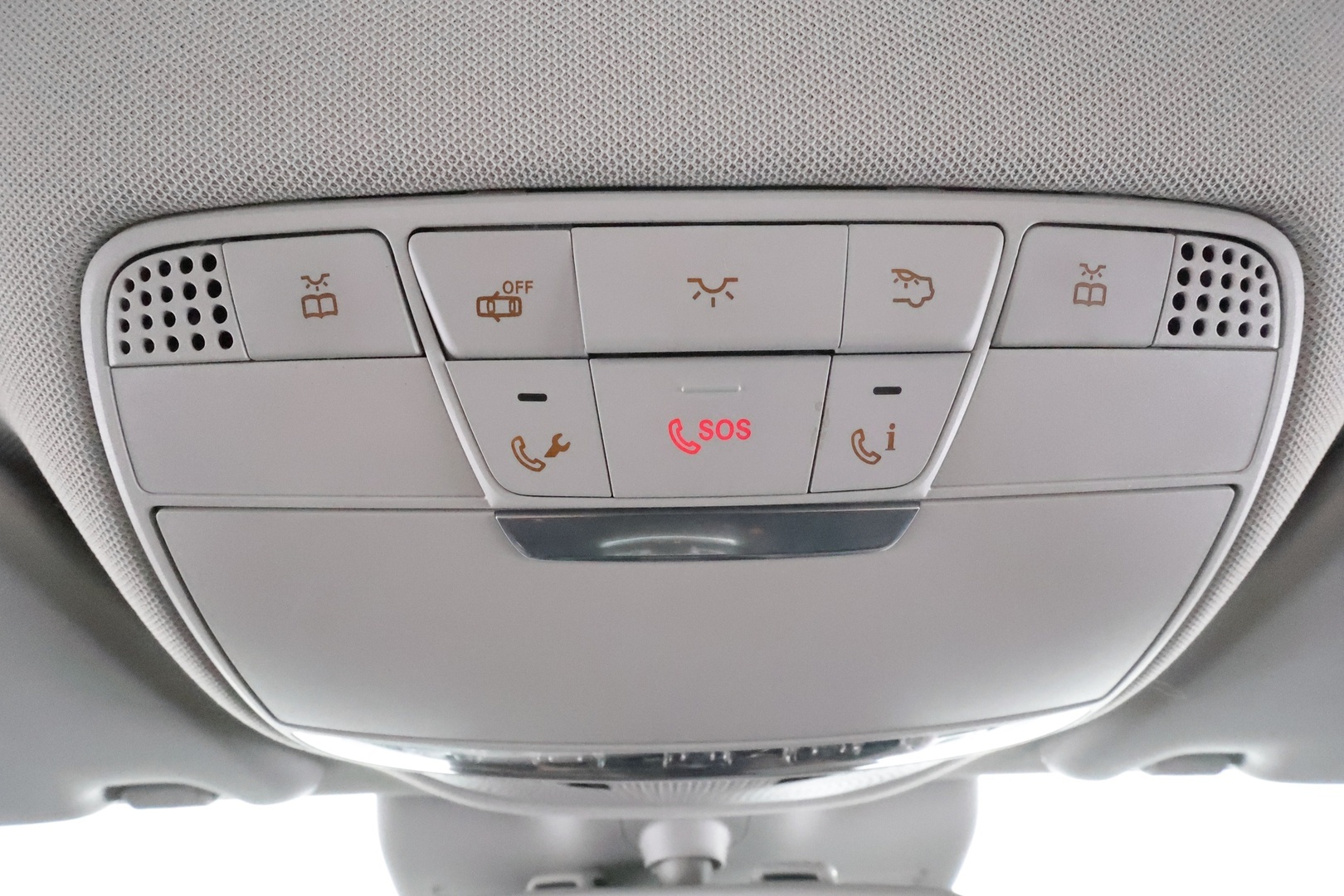 MERCEDES-BENZ C 2015