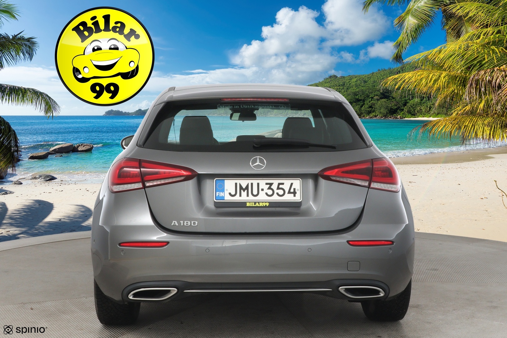 MERCEDES-BENZ A 2022