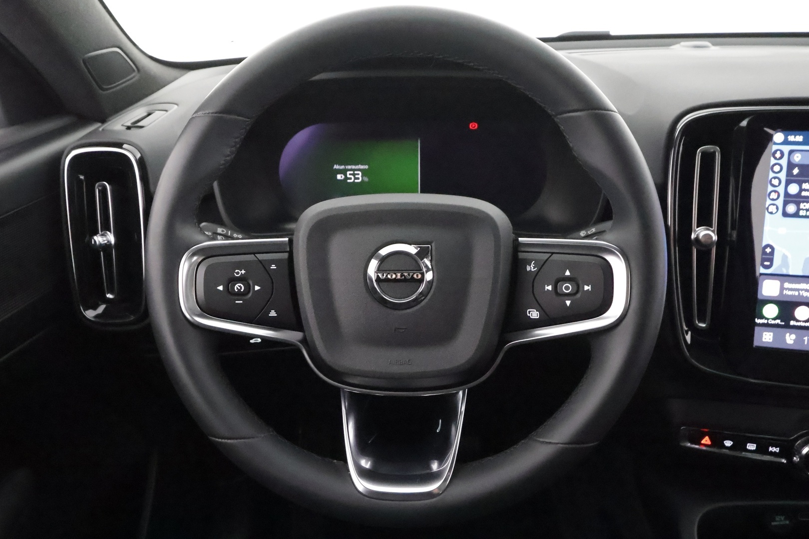 VOLVO C40 2023