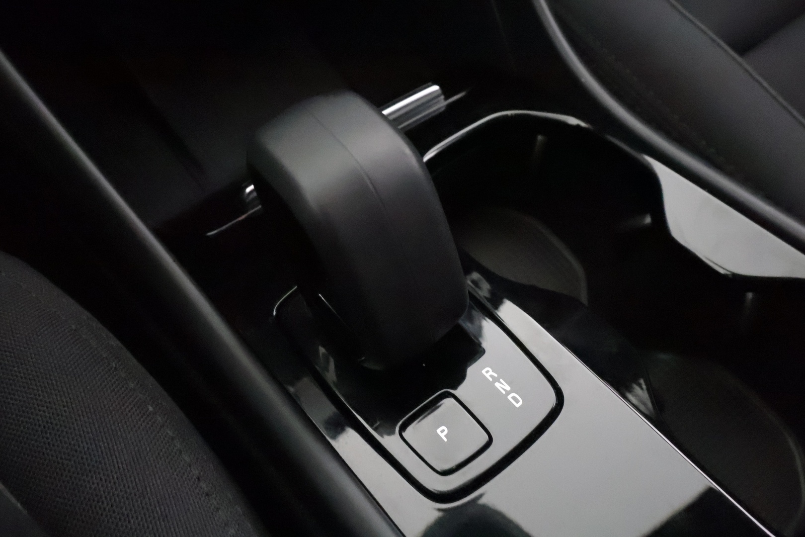 VOLVO C40 2023