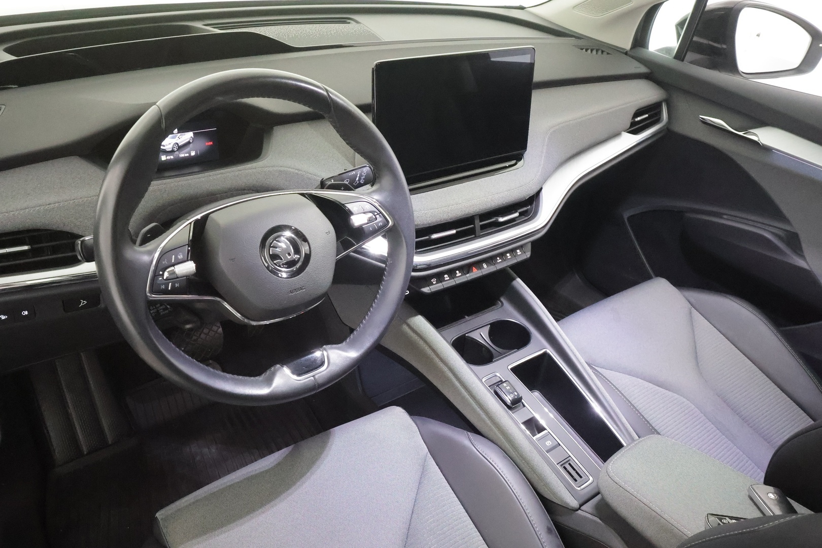 SKODA Enyaq 2023