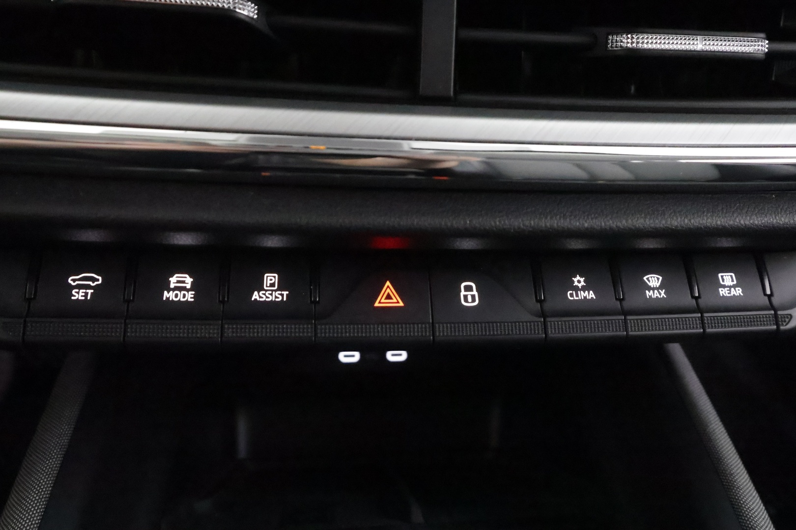 SKODA Enyaq 2023
