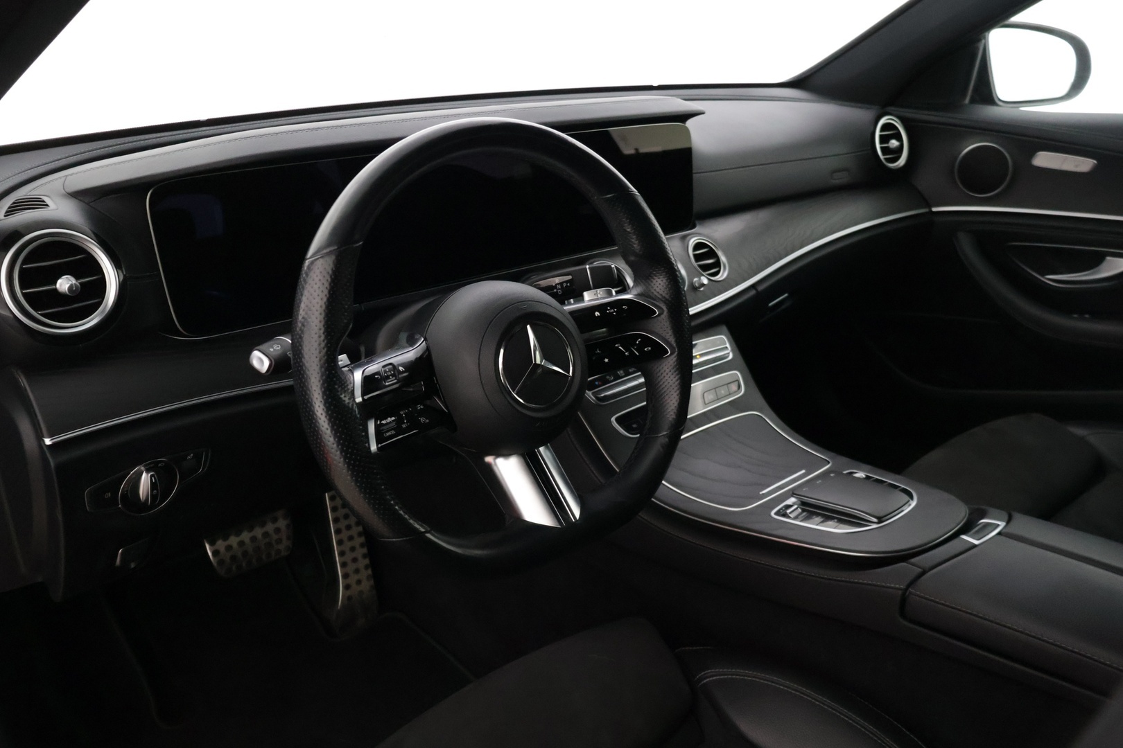 MERCEDES-BENZ E 2021