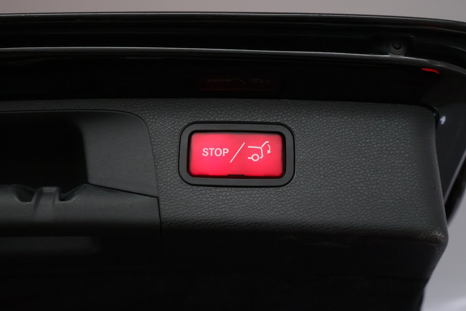 MERCEDES-BENZ E 2021