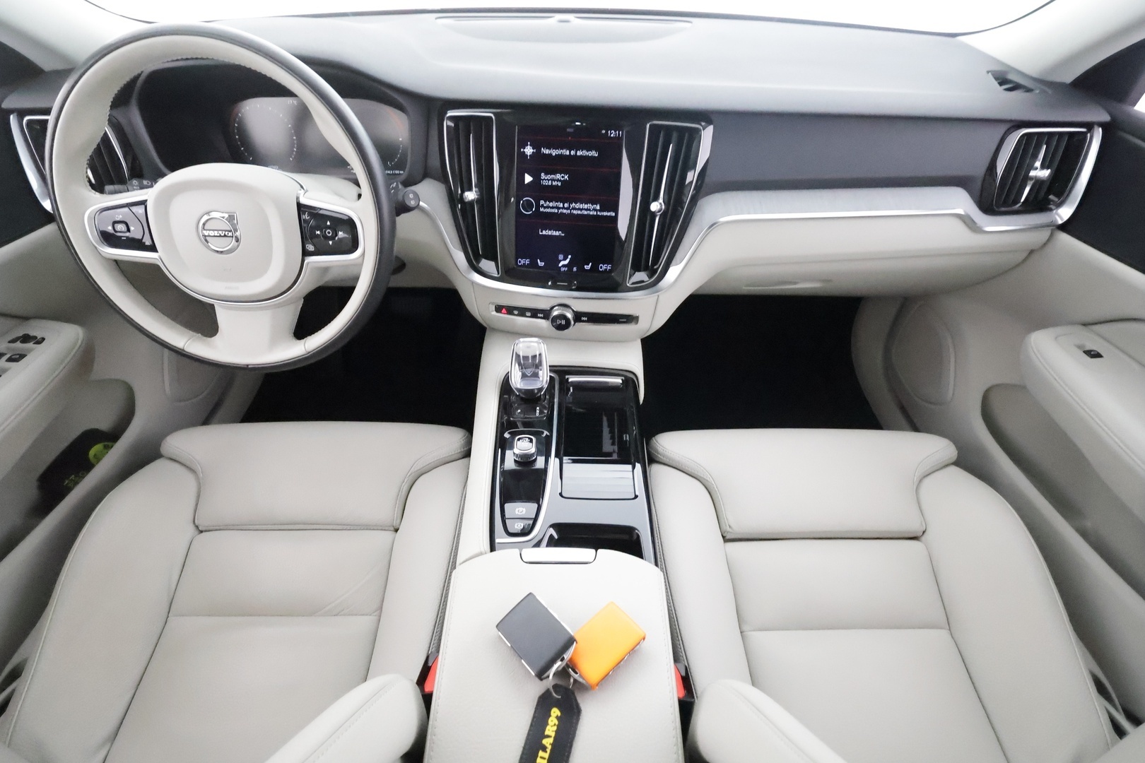 VOLVO V60 2022