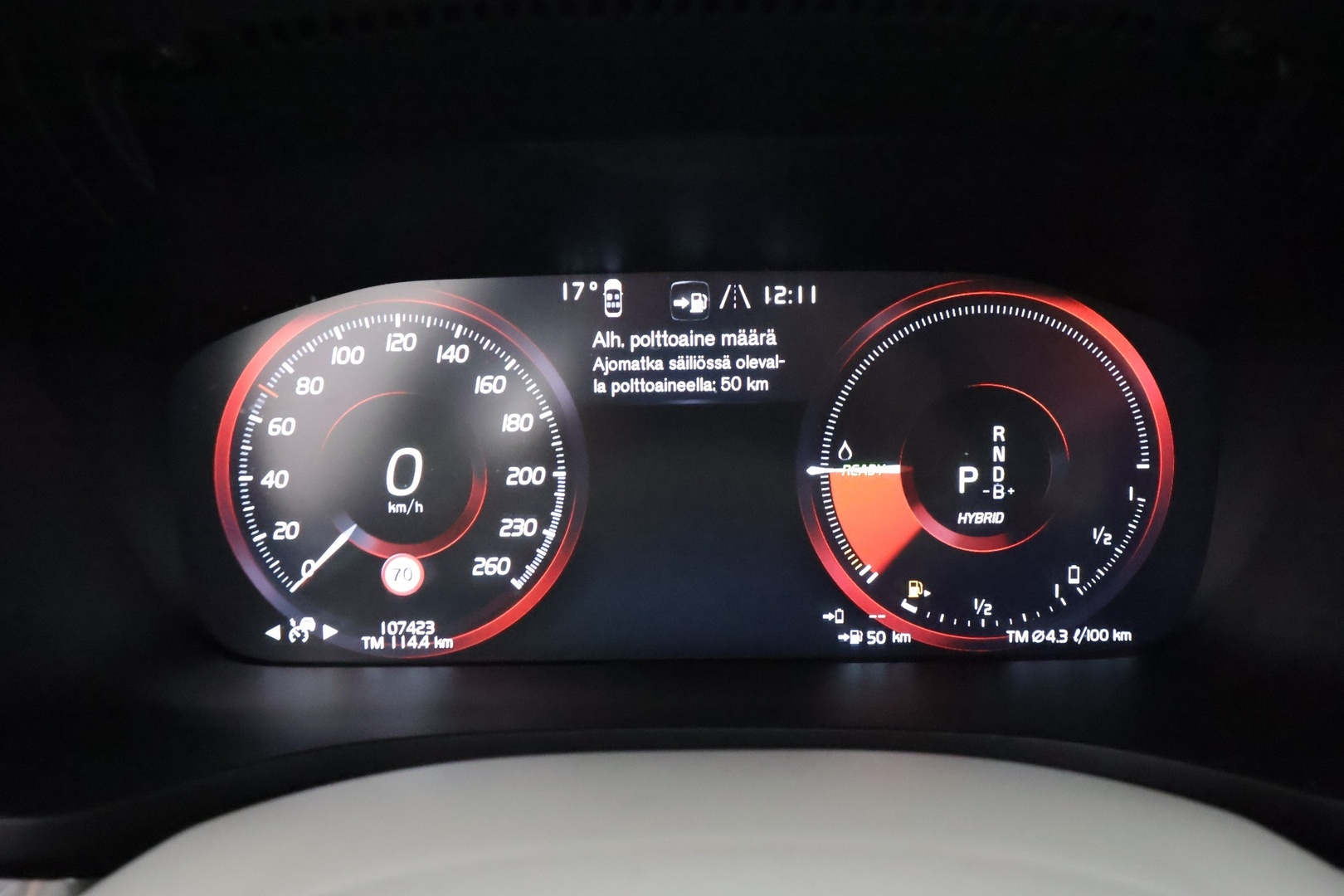 VOLVO V60 2022