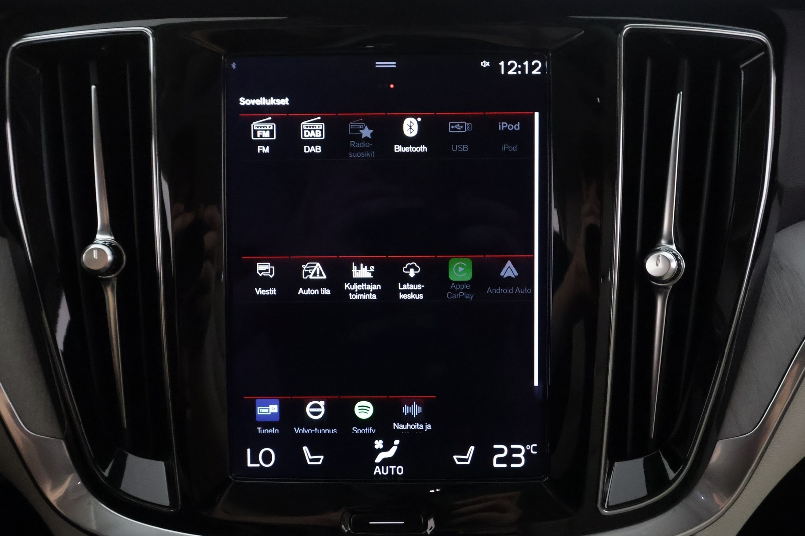 VOLVO V60 2022