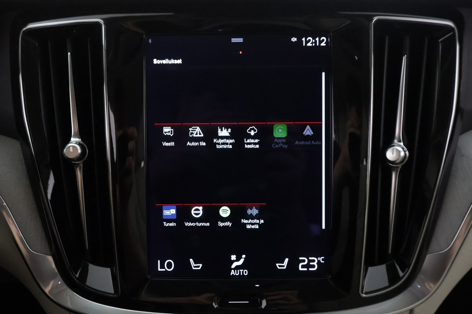 VOLVO V60 2022