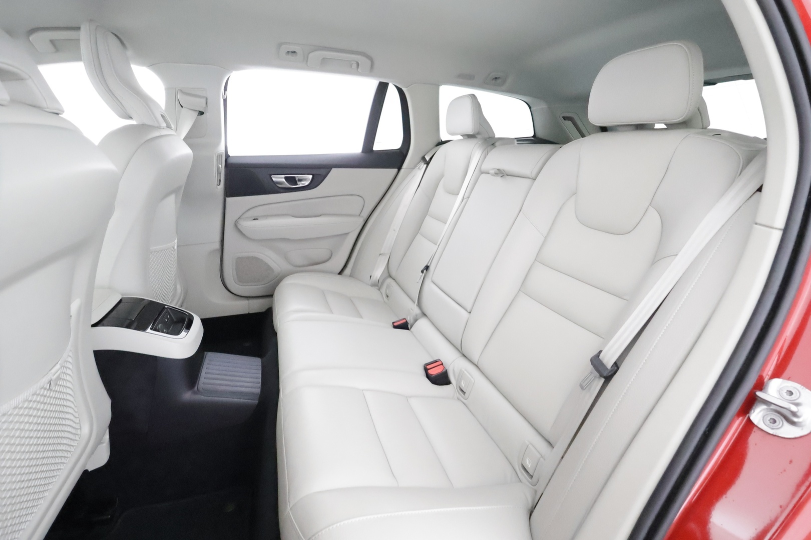 VOLVO V60 2022