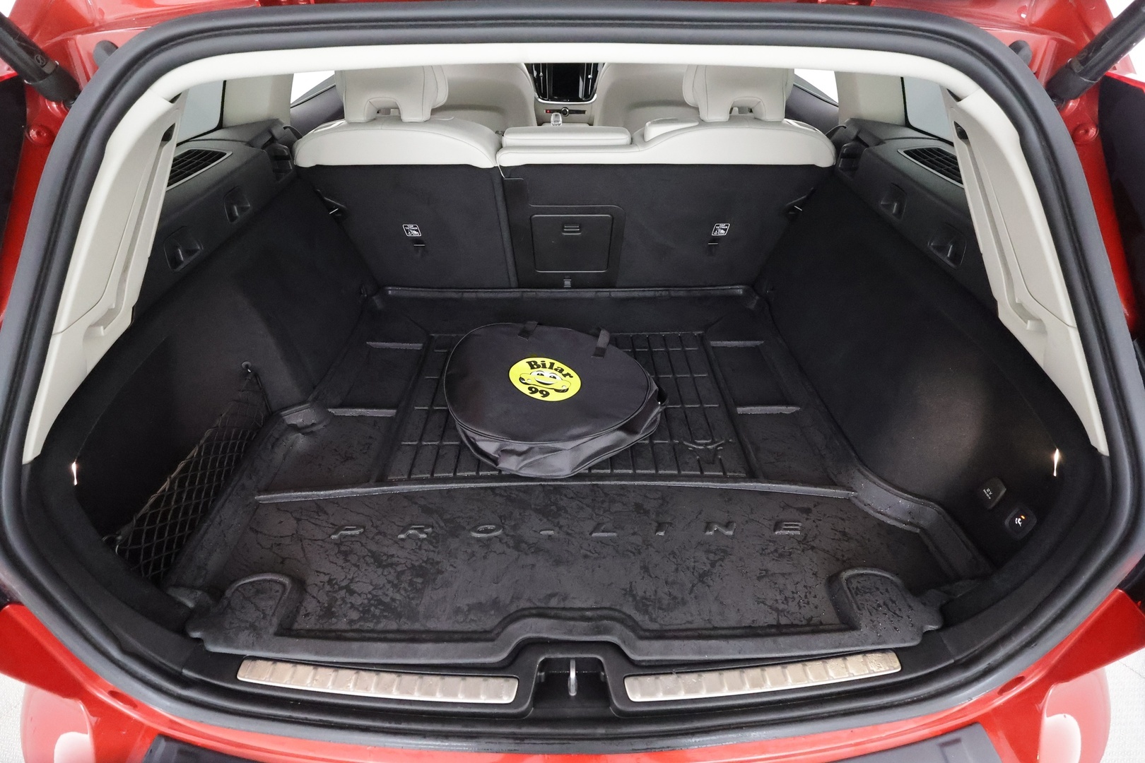 VOLVO V60 2022