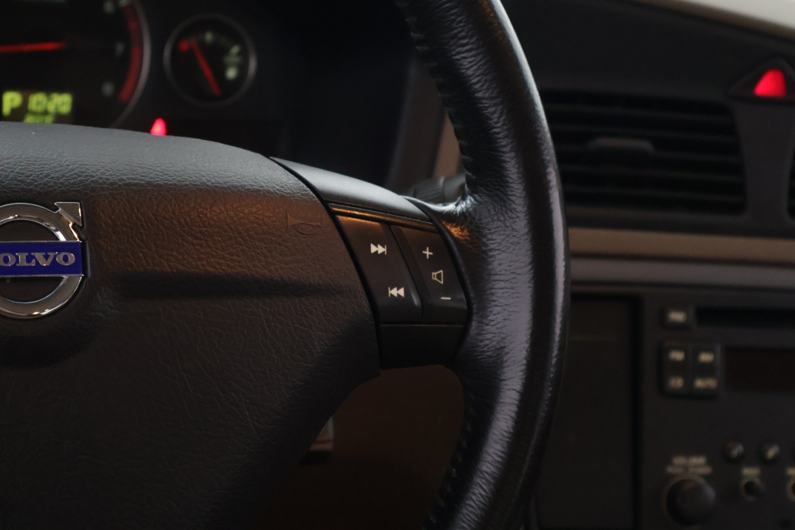 VOLVO S60 2005