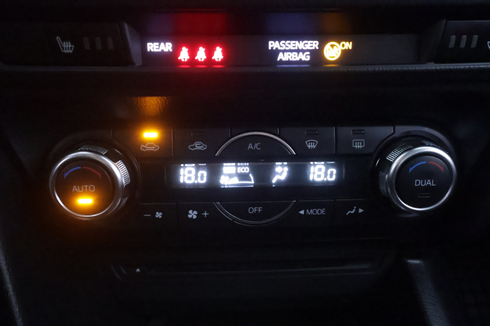 MAZDA Mazda3 2016