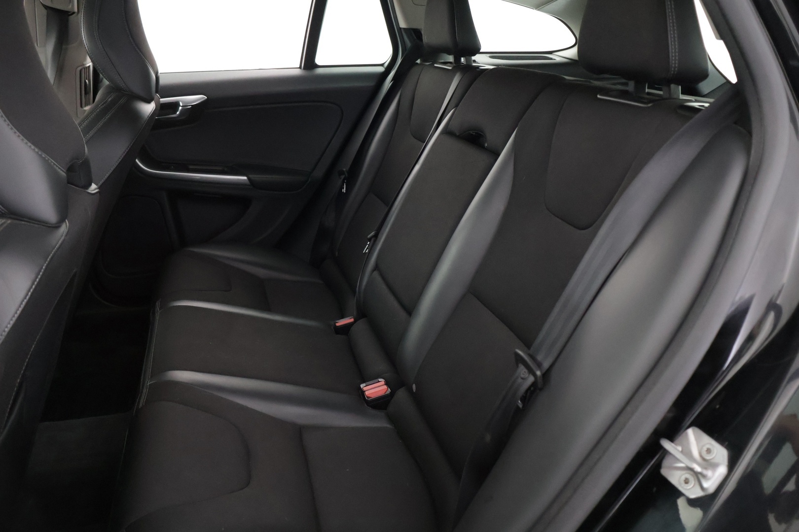VOLVO V60 Cross Country 2016
