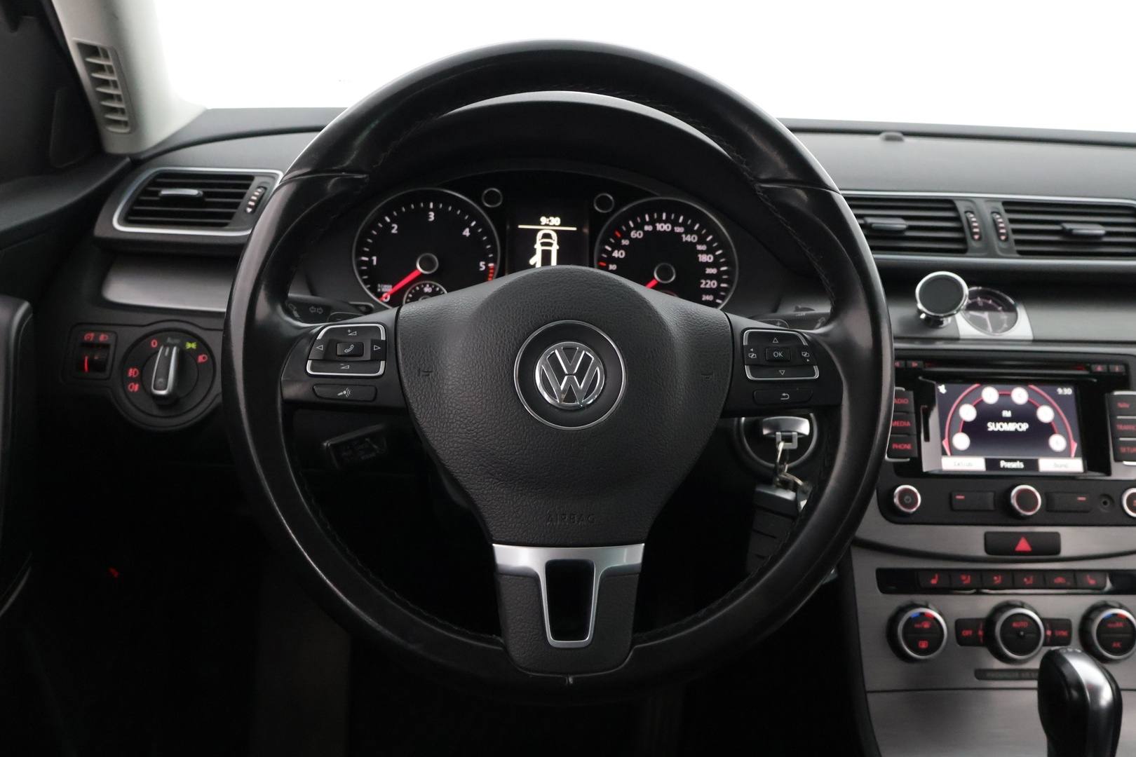 VOLKSWAGEN Passat 2013