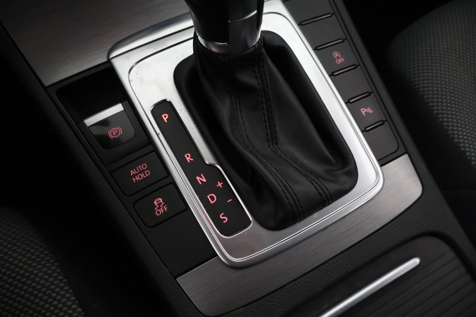 VOLKSWAGEN Passat 2013