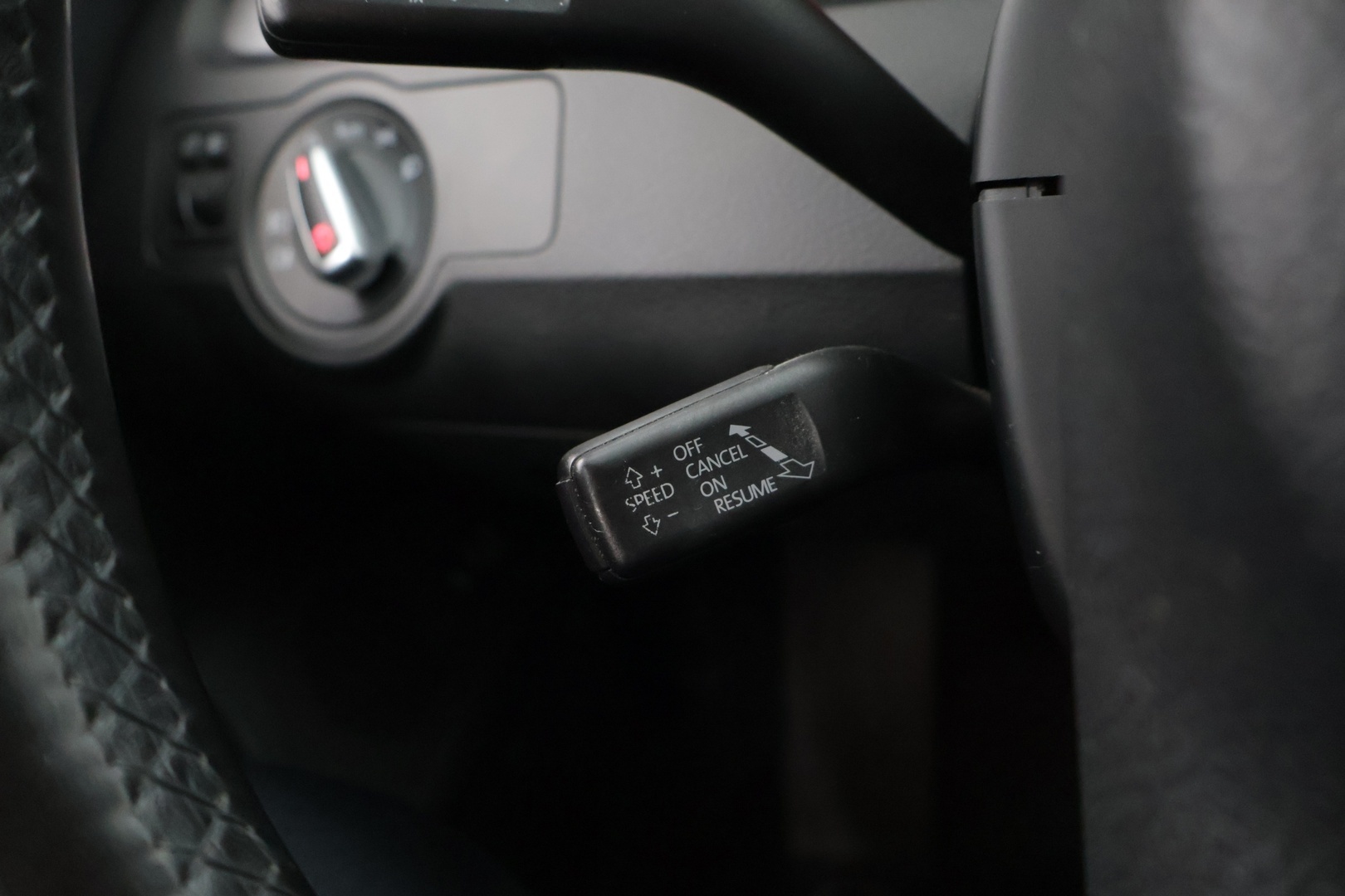 VOLKSWAGEN Passat 2013