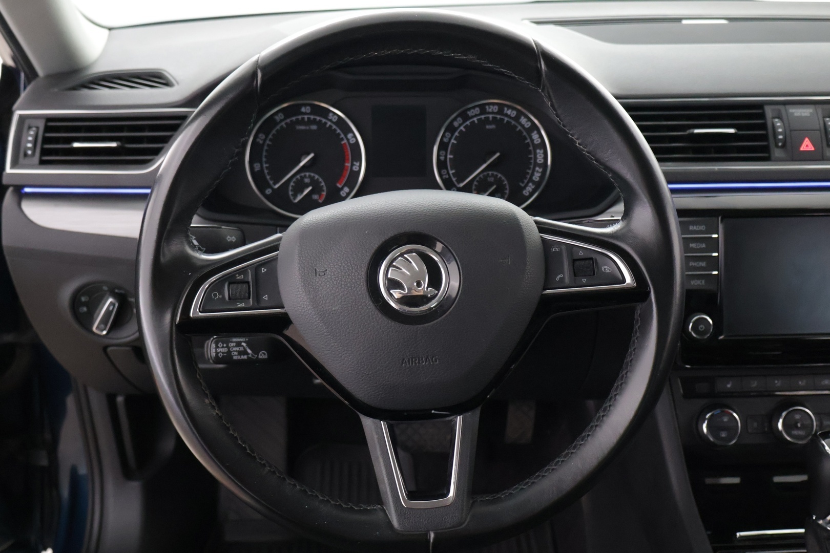 SKODA Superb 2017