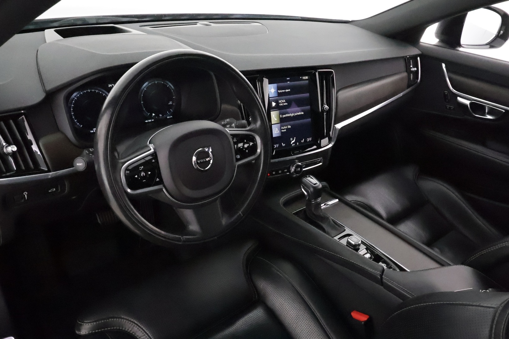 VOLVO V90 Cross Country 2018