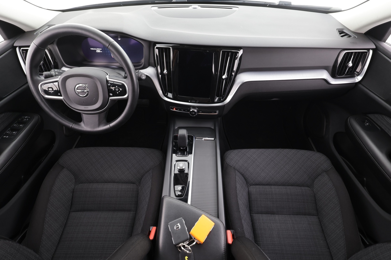 VOLVO V60 Cross Country 2023