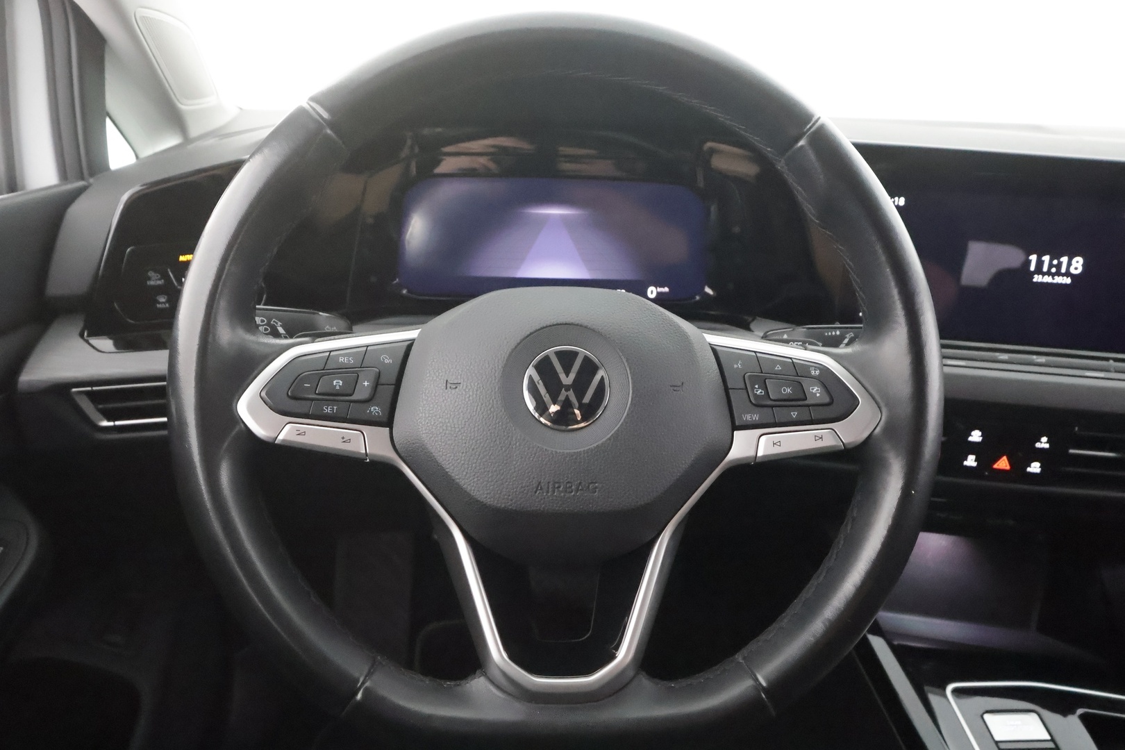VOLKSWAGEN Golf 2023