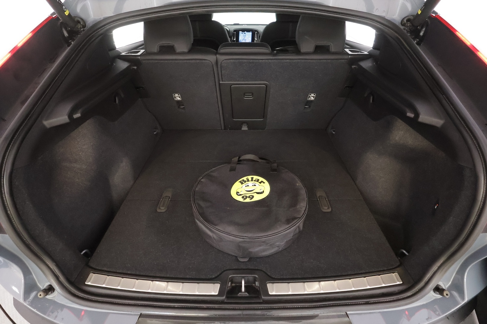 VOLVO C40 2023