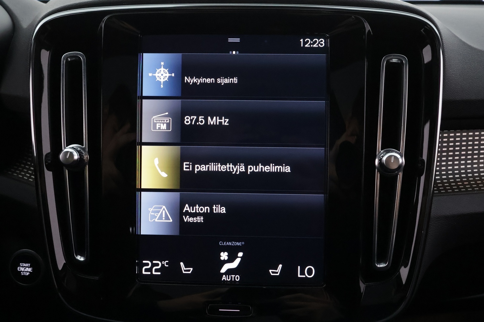 VOLVO XC40 2021