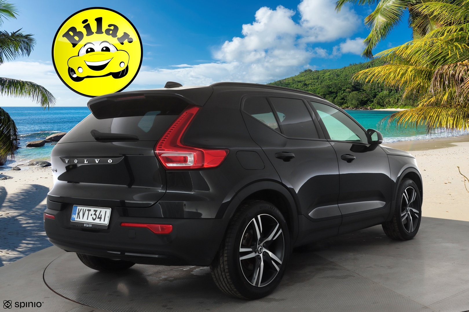 VOLVO XC40 2021