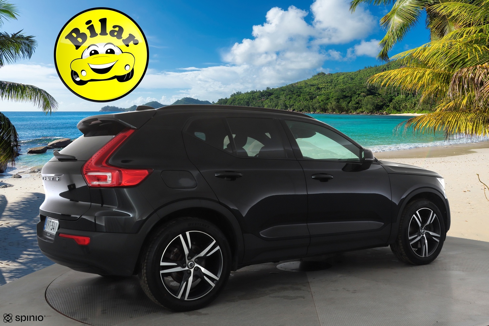 VOLVO XC40 2021