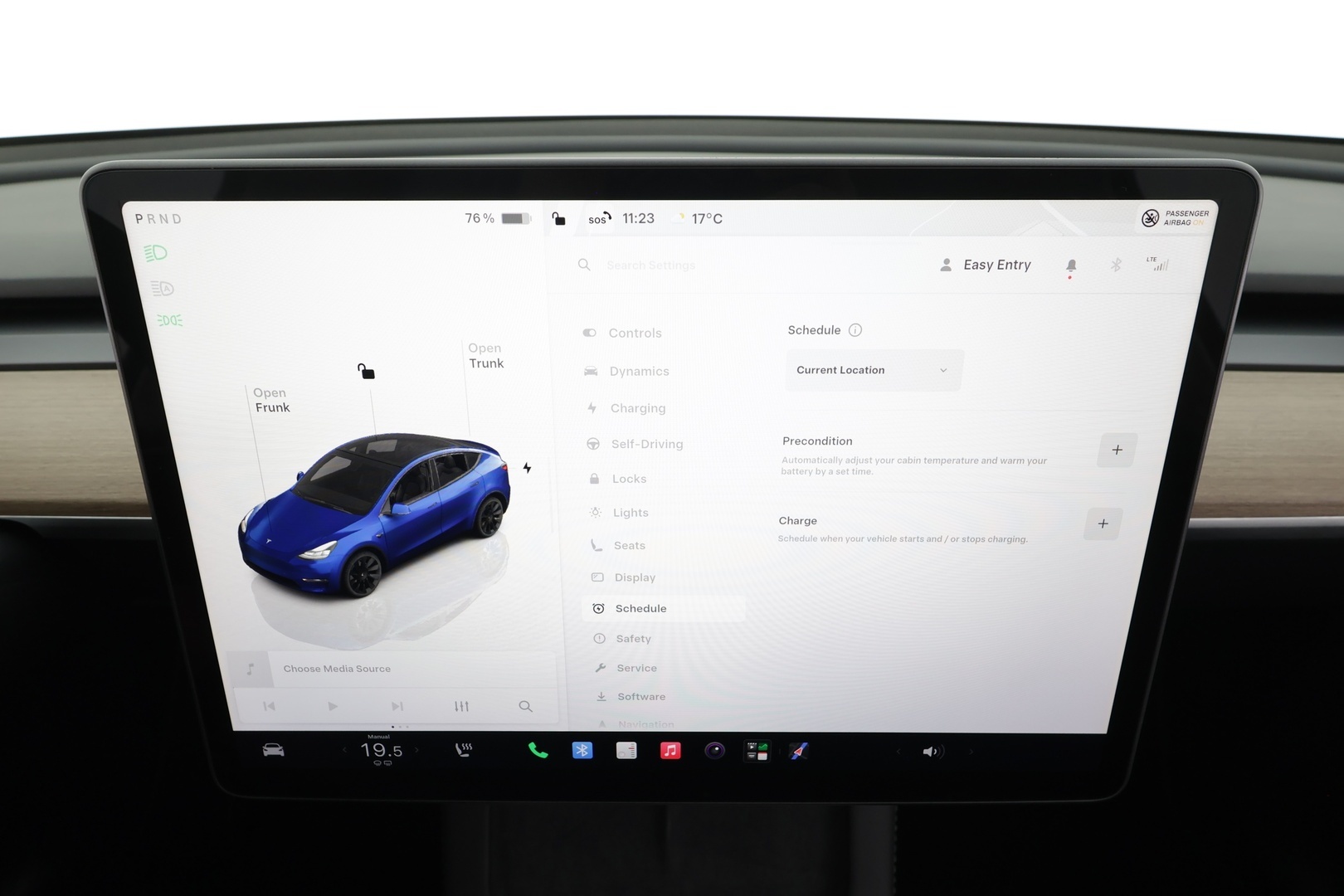 TESLA Model Y 2024