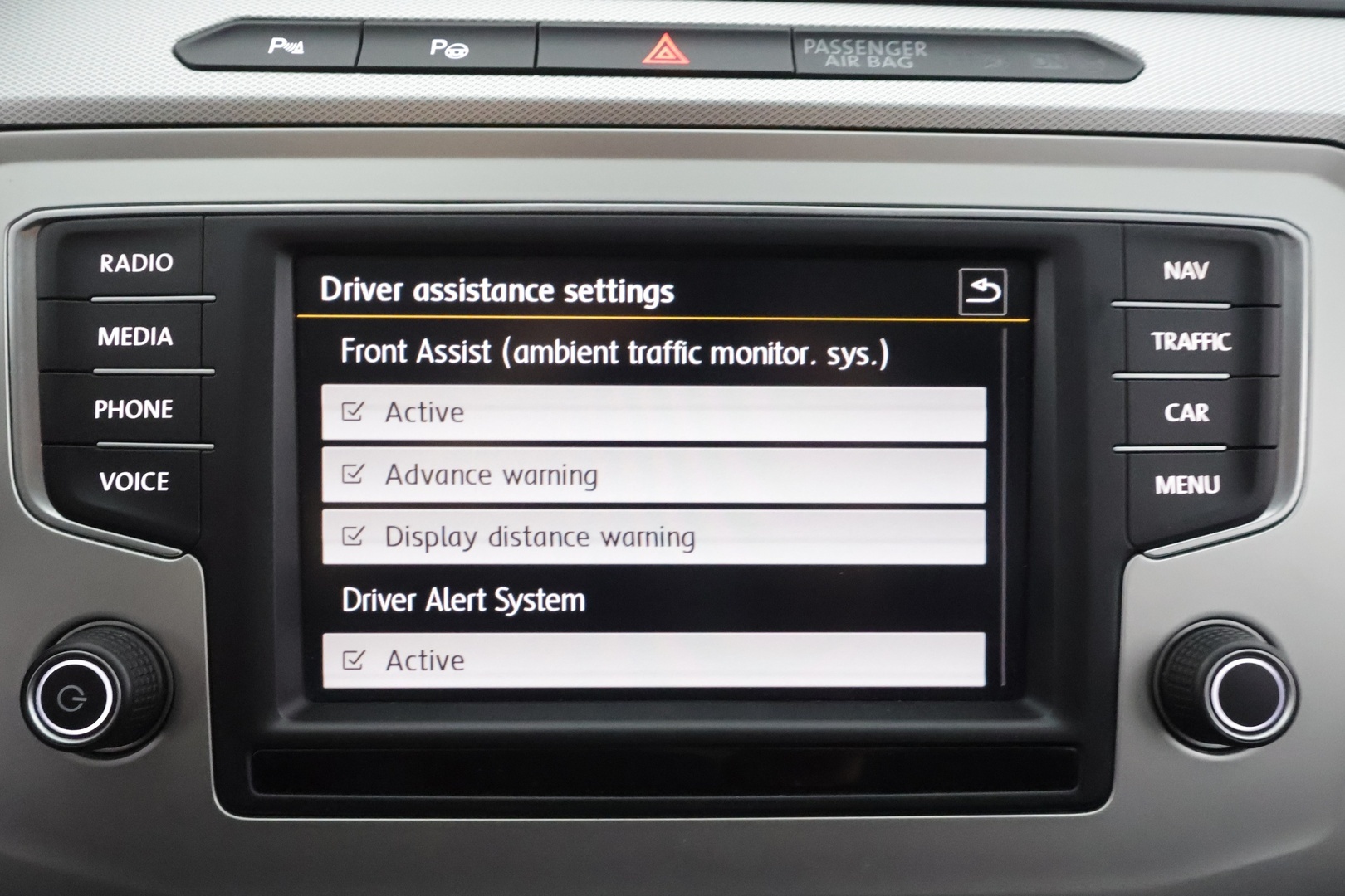 VOLKSWAGEN Passat 2016