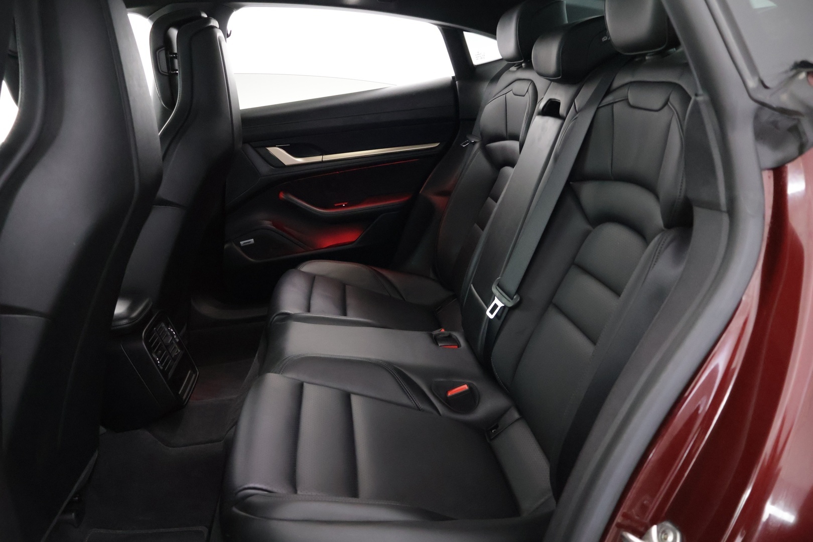 PORSCHE Taycan 2021