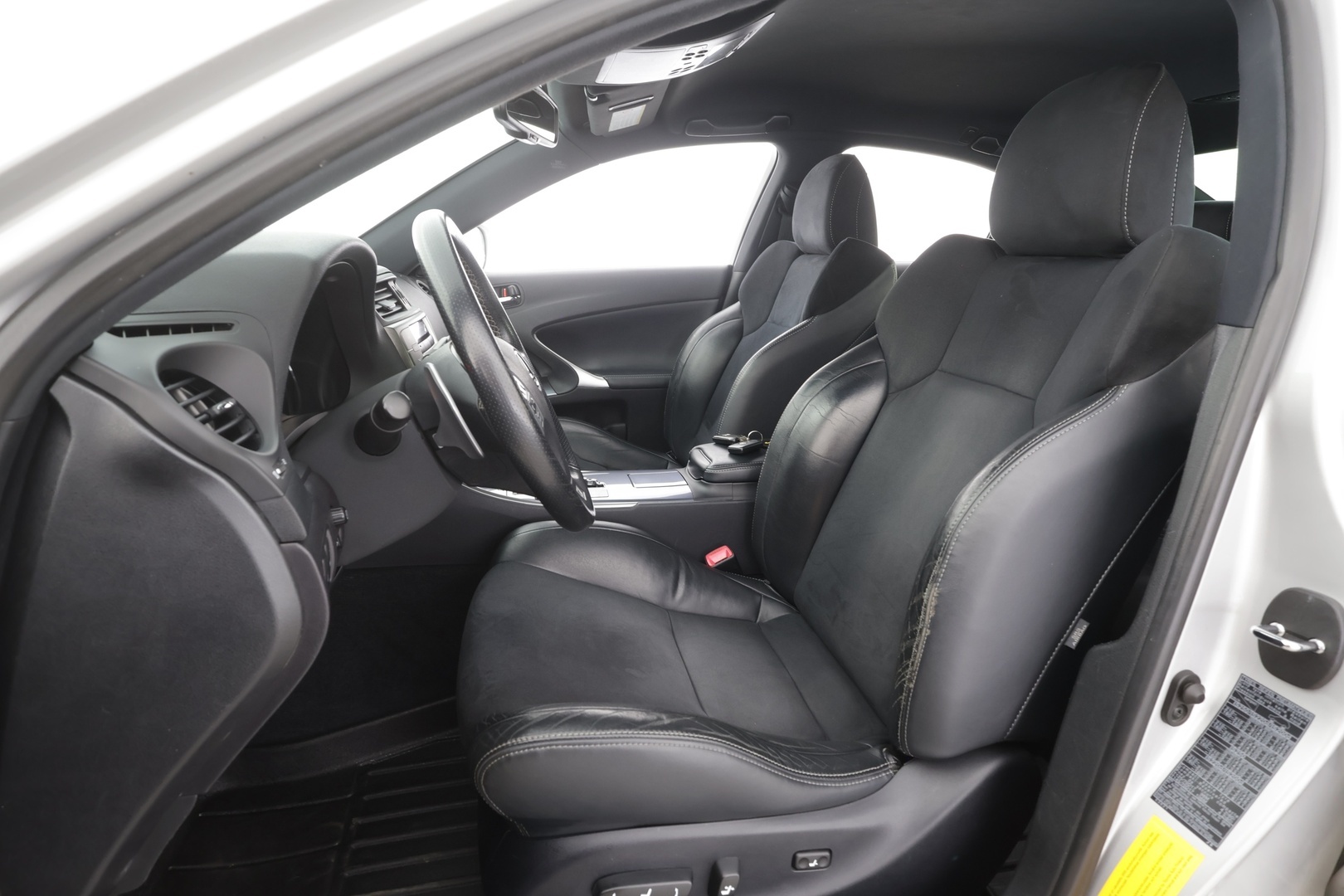 LEXUS IS 2012