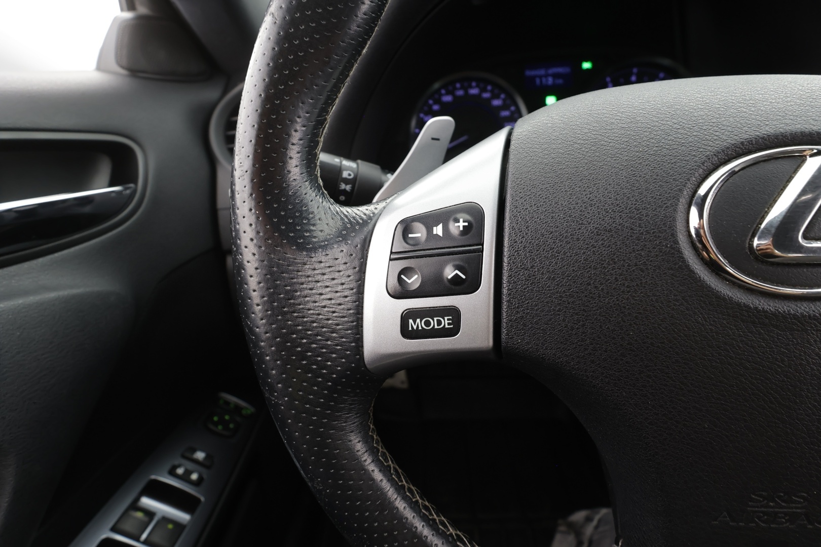 LEXUS IS 2012
