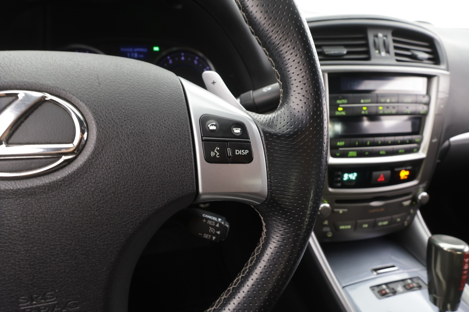 LEXUS IS 2012