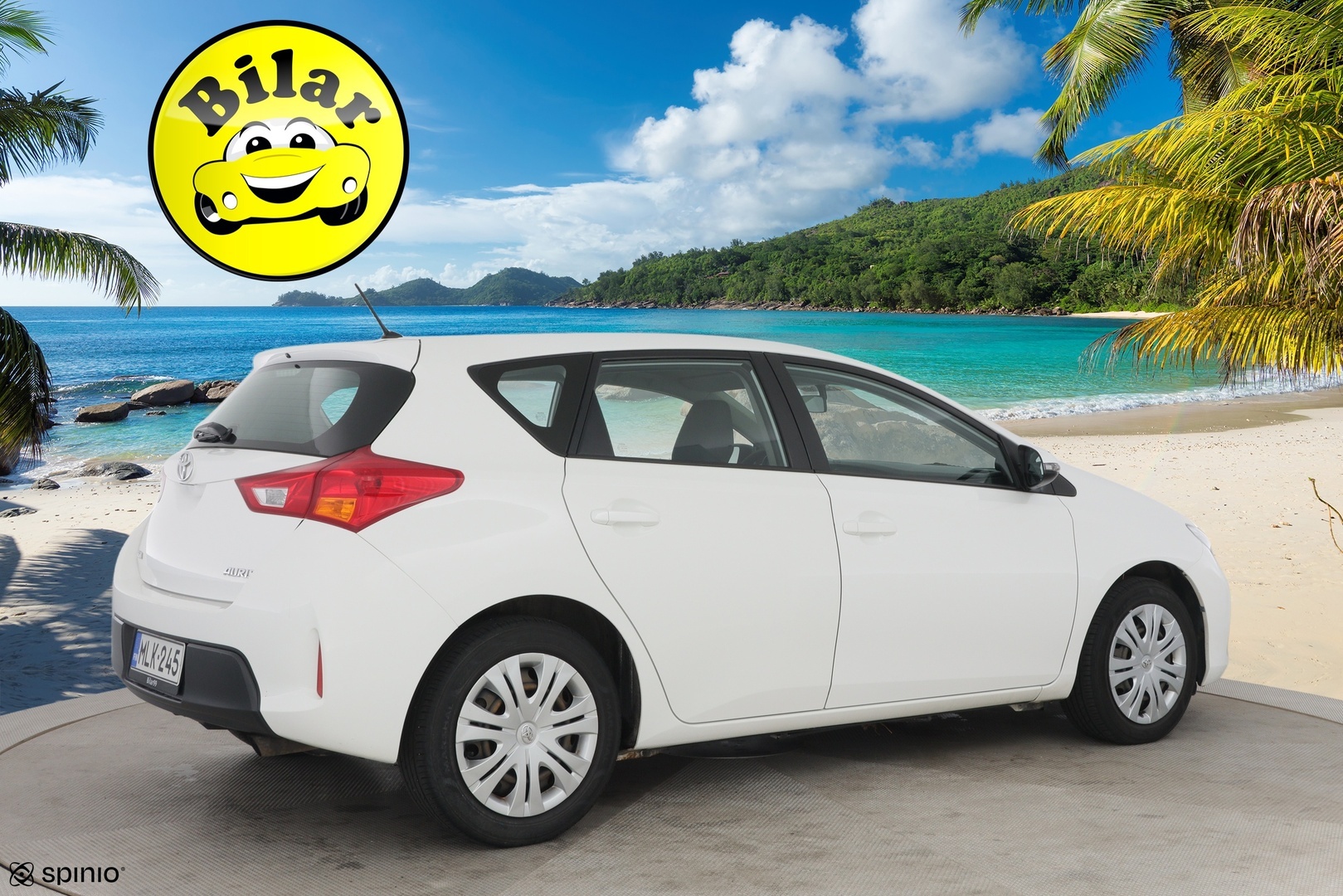 TOYOTA Auris 2013