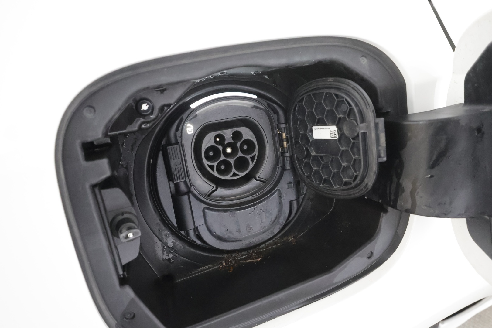 MERCEDES-BENZ A 2023